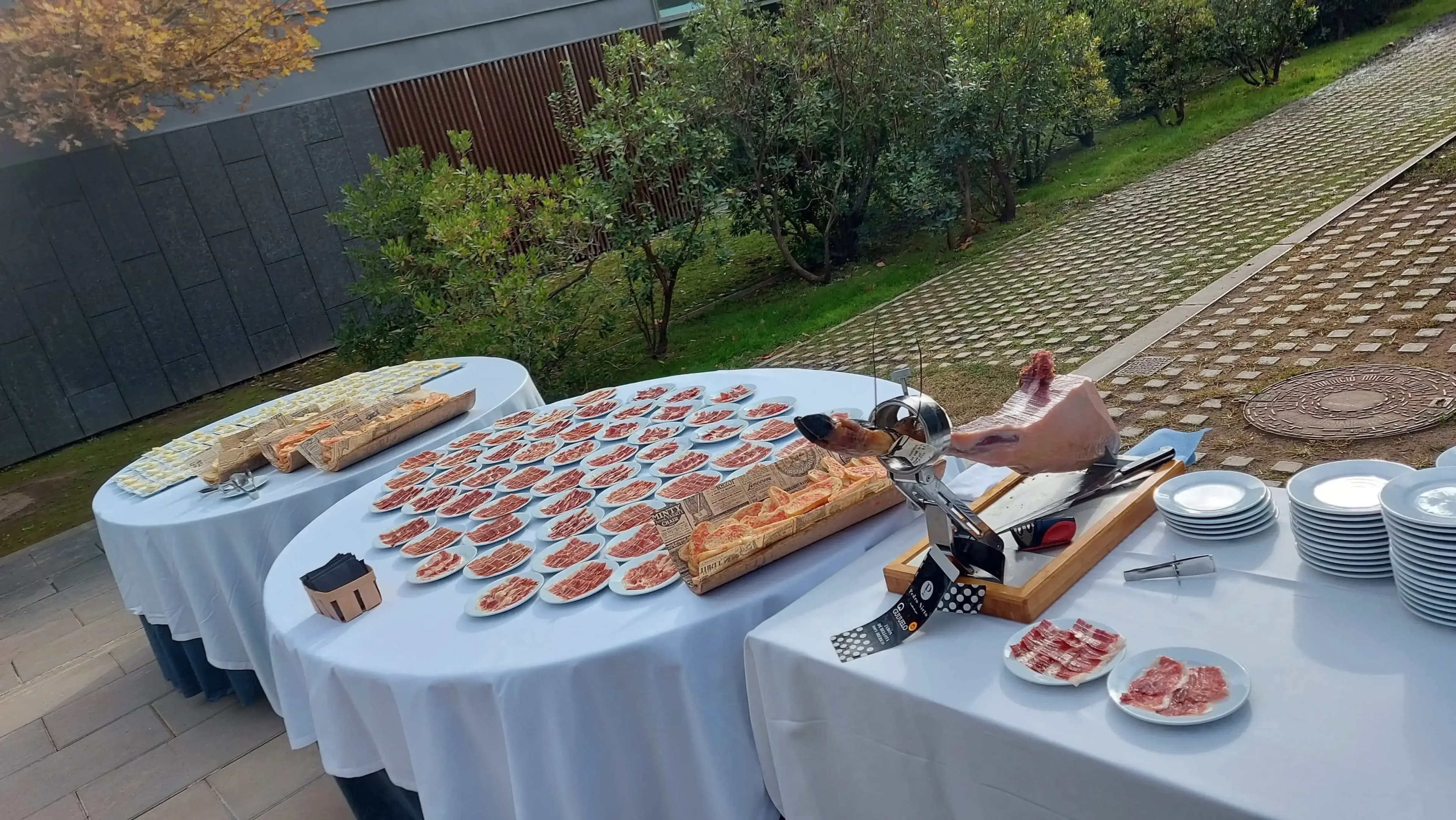 Preparación y Montaje - Proceso de cortador de jamón profesional